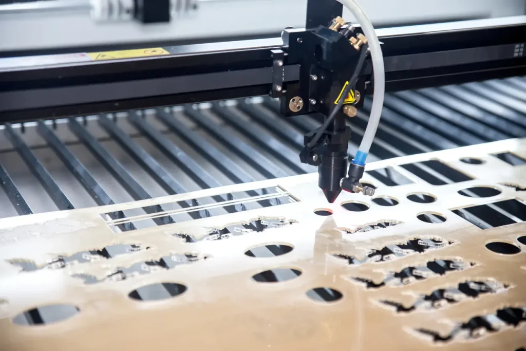 laser-cutting-machine-1024x683 laser-cutting-machine-1024x683